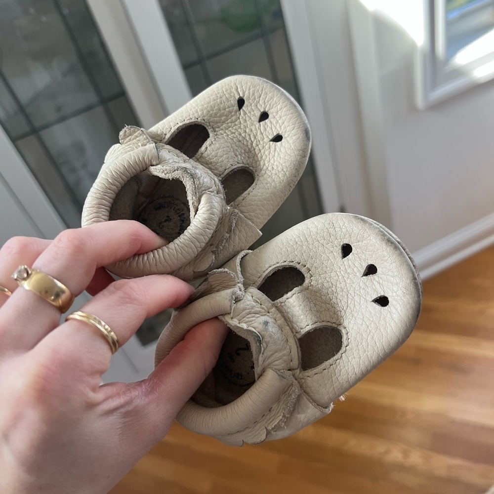 Freshly Picked Mary Jane moccasin, size 2